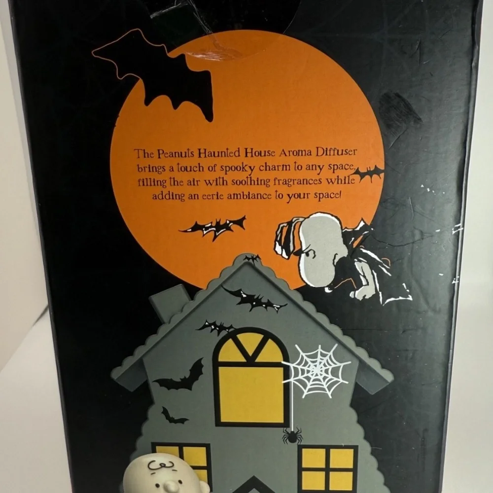 HTF Peanuts Haunted House Aroma Fan Diffuser 2025 Charlie Brown Snoopy Halloween
